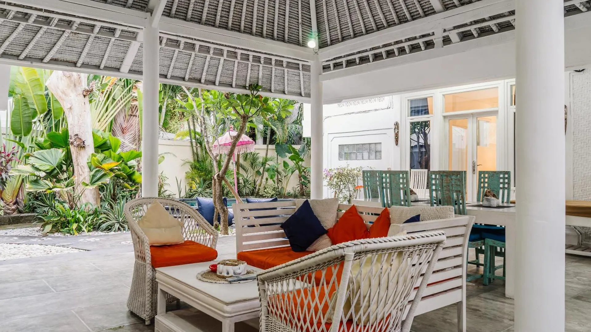 Dreams Villa - Double Six Beach Seminyak
